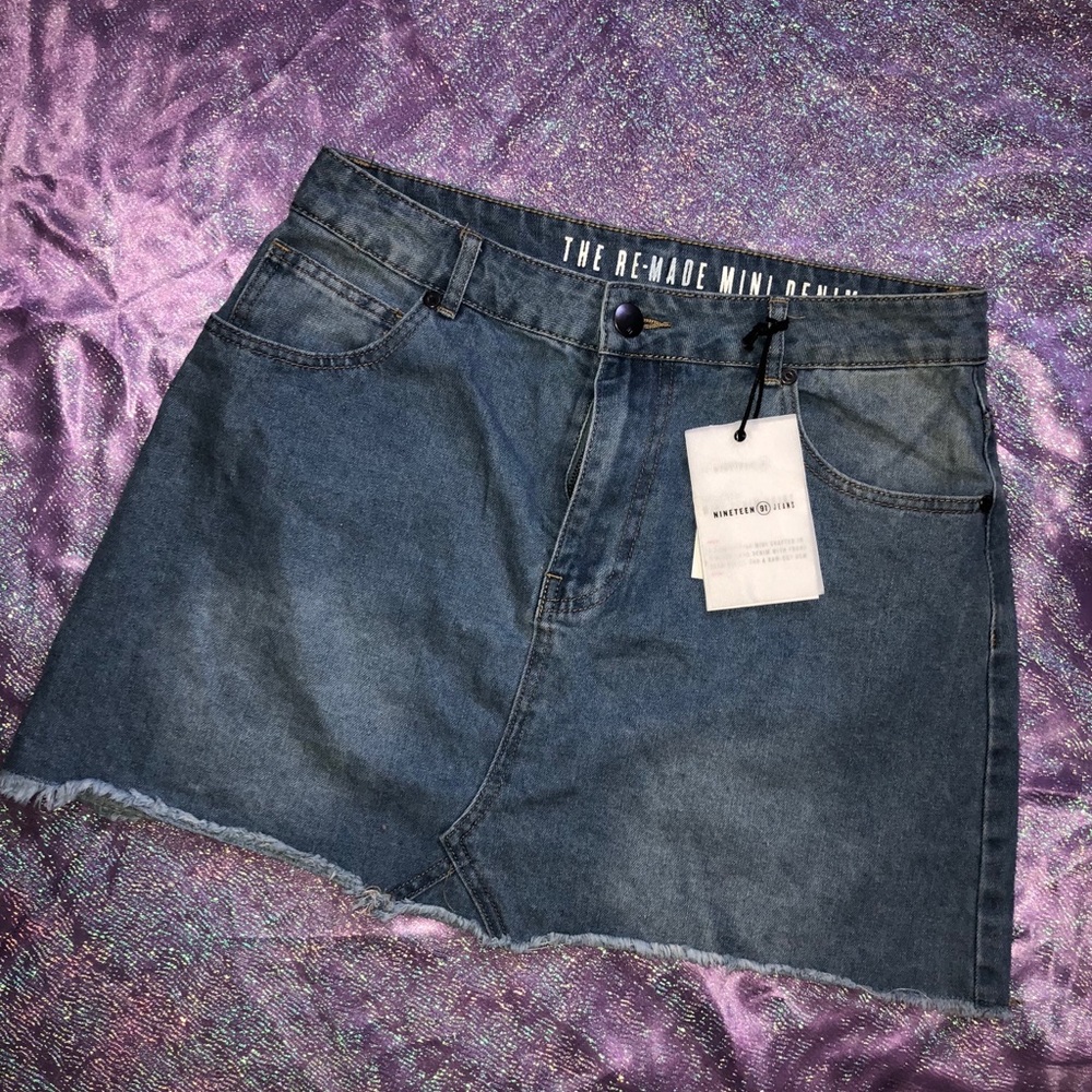 mid blue jean highwaisted mini skirt size 10